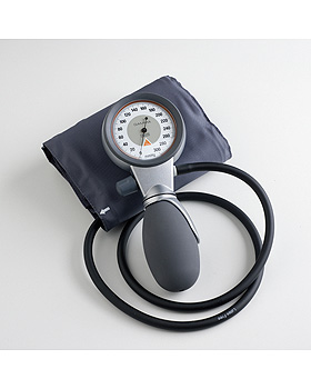 Blutdruckmessgert GAMMA G7, mit Erwachsenenmanschette, im Reiverschluetui, Heine Optotechnik, medishop.de