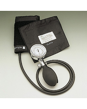 Konstante I Blutdruckmessgert schwarz im Etui, Kunststoff verchromt, Friedrich Bosch, medishop.de